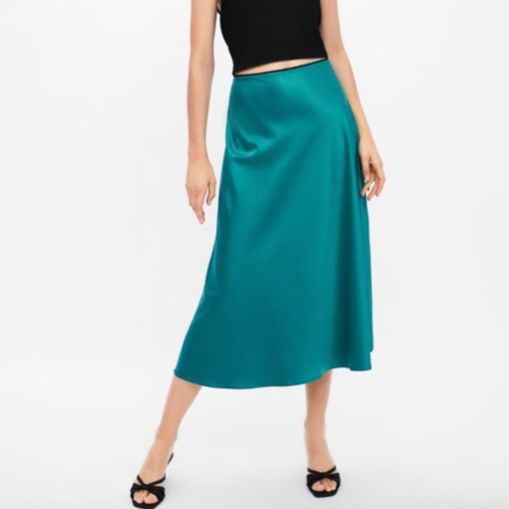 Zara Satin skirt with lace trim